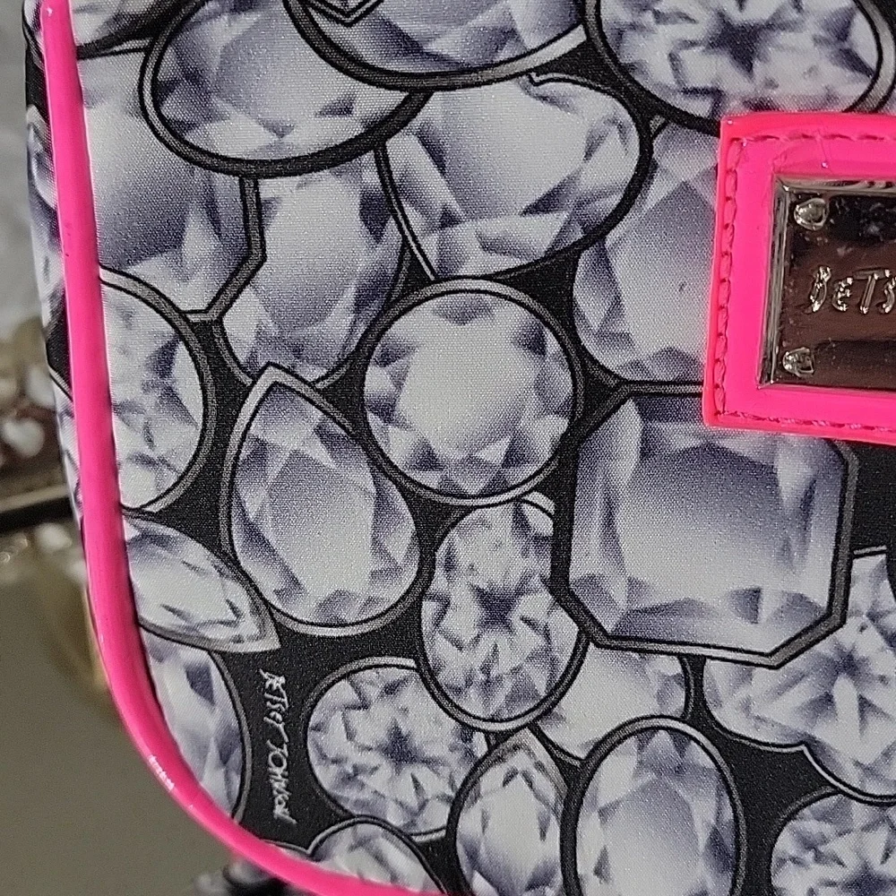 Betsey Johnson Diamond Pattern Cosmetic Toiletries Travel Pouch